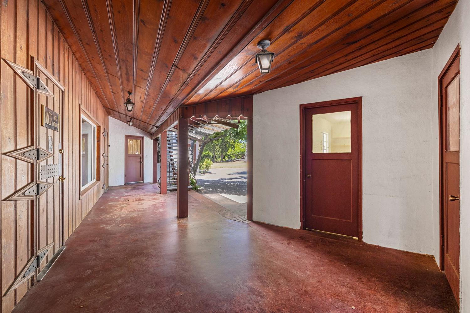1300 N Berkeley Ave, Turlock, CA 95380