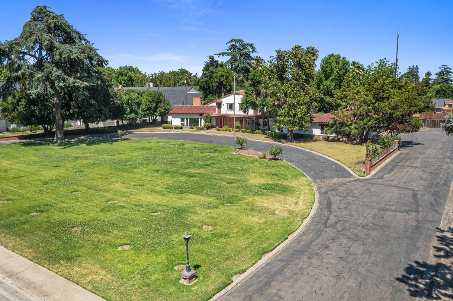 1300 N Berkeley Ave, Turlock, CA 95380