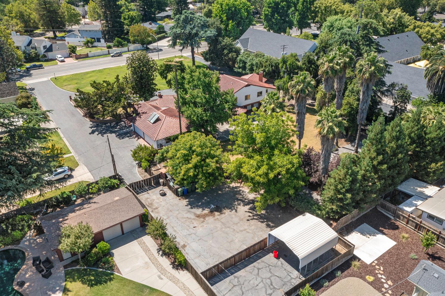 1300 N Berkeley Ave, Turlock, CA 95380