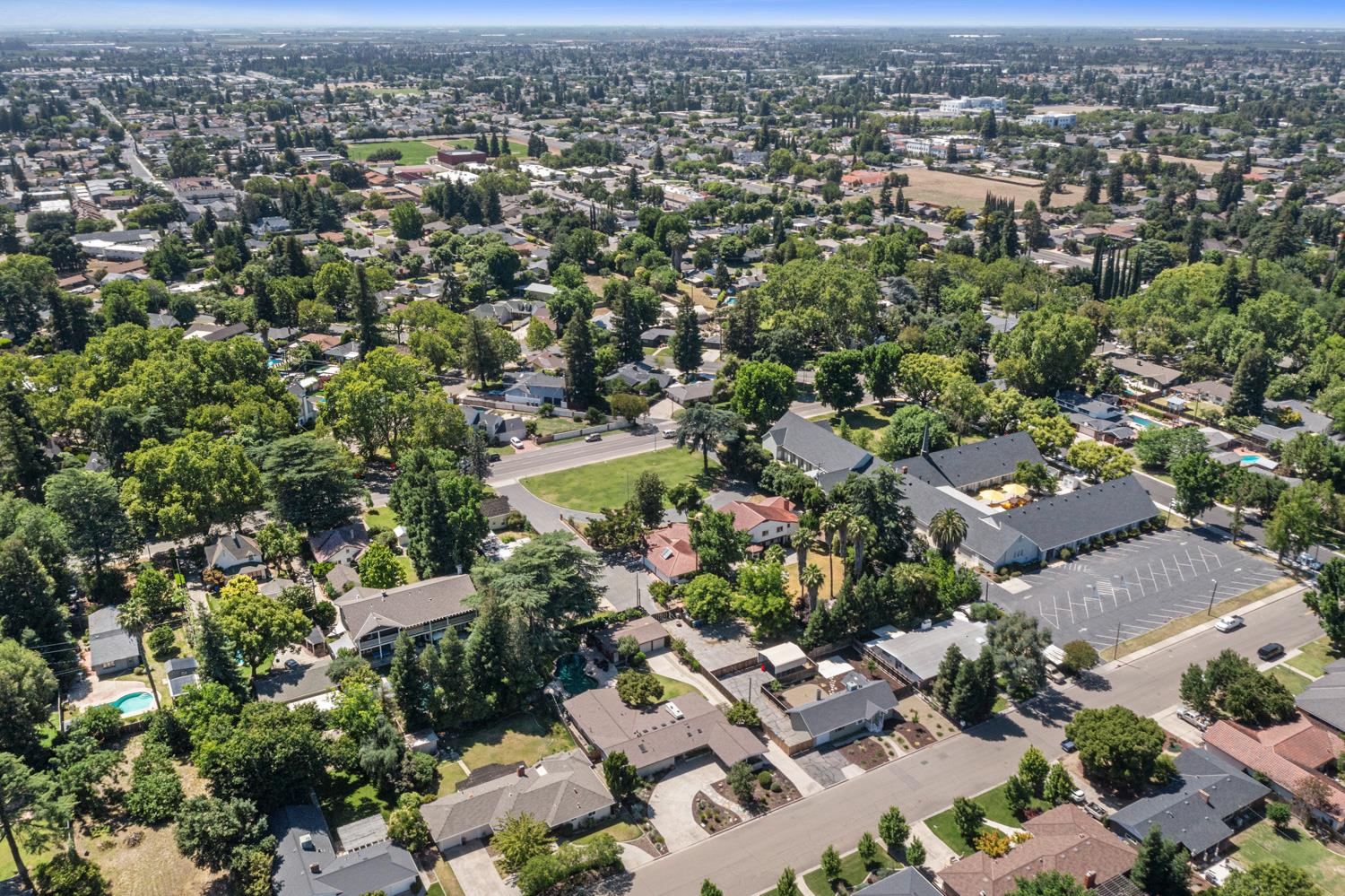 1300 N Berkeley Ave, Turlock, CA 95380