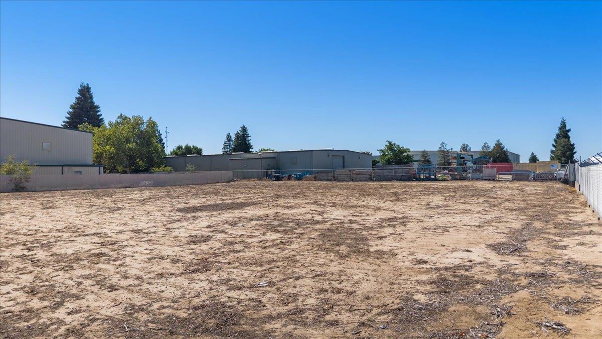 0 Delano Dr, Oakdale, CA 95361