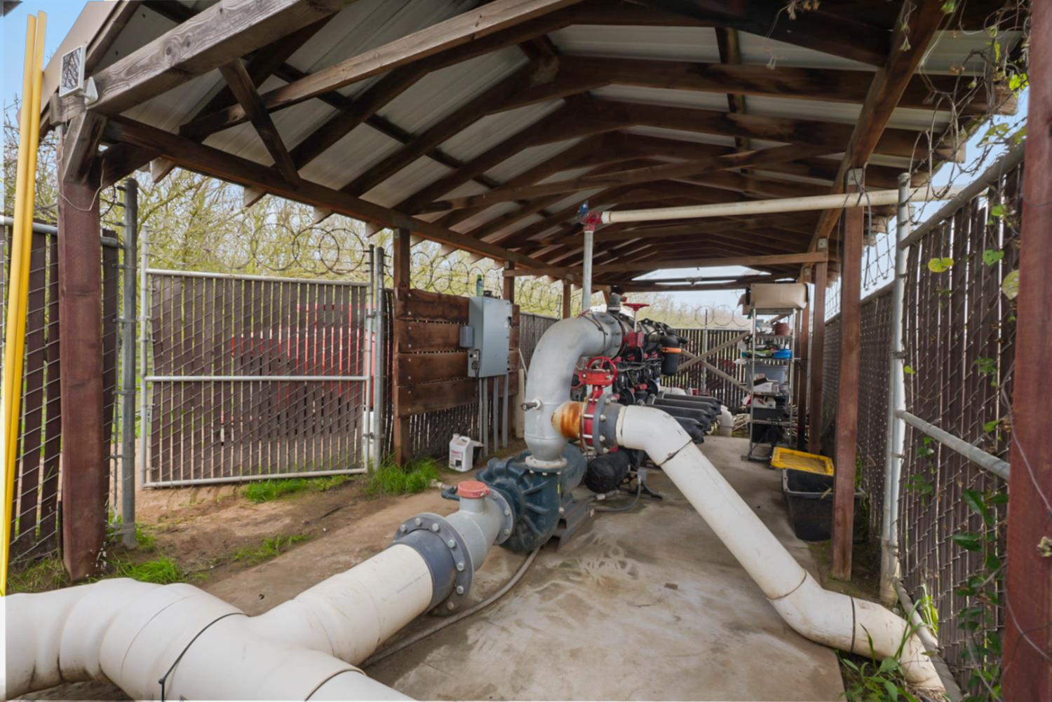 16221 Carrolton, Escalon, CA 95320