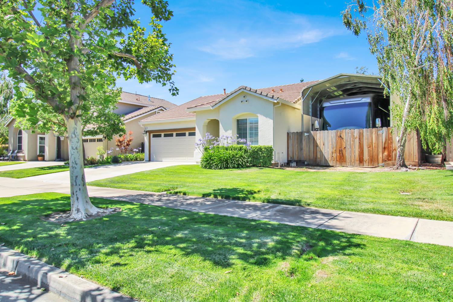 541 W Boesch Dr, Ripon, CA 95366