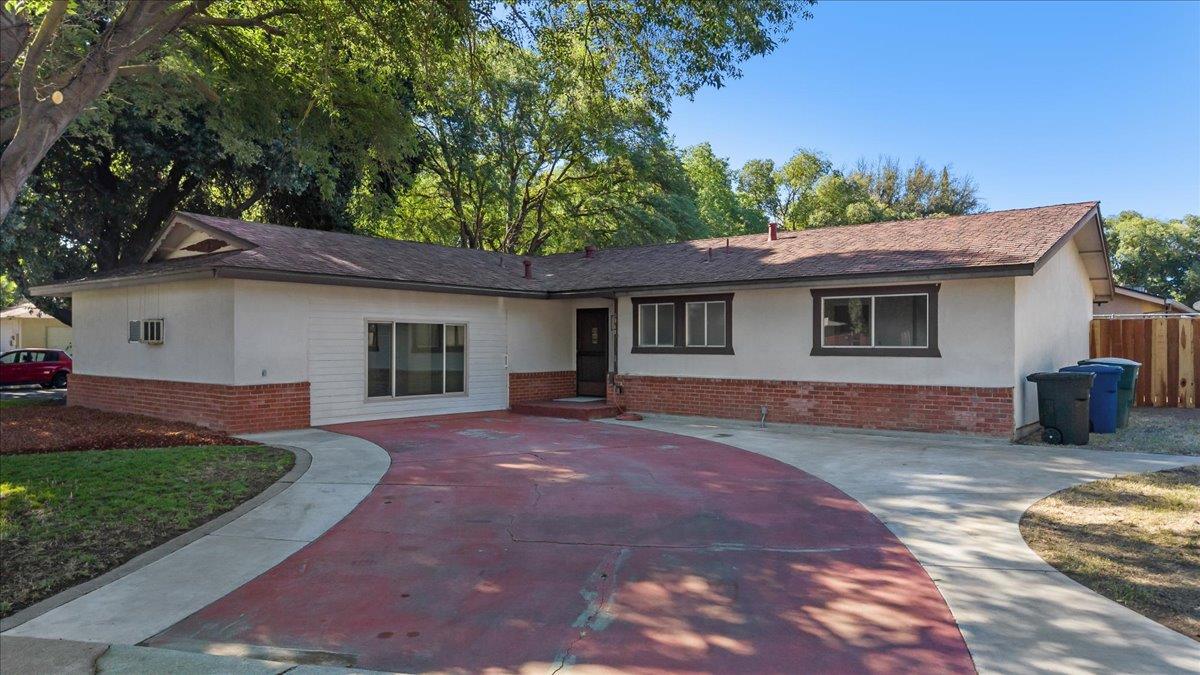 2912 Alder Creek Dr, Modesto, CA 95355