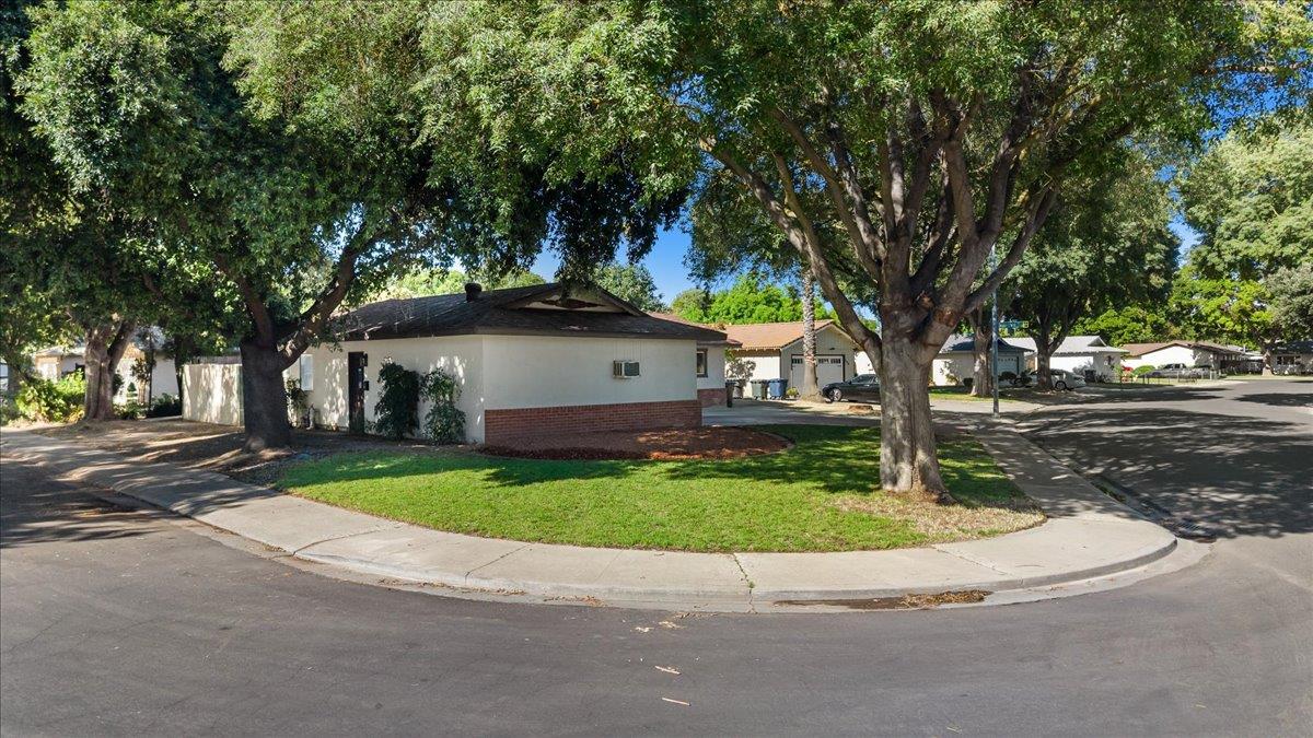 2912 Alder Creek Dr, Modesto, CA 95355