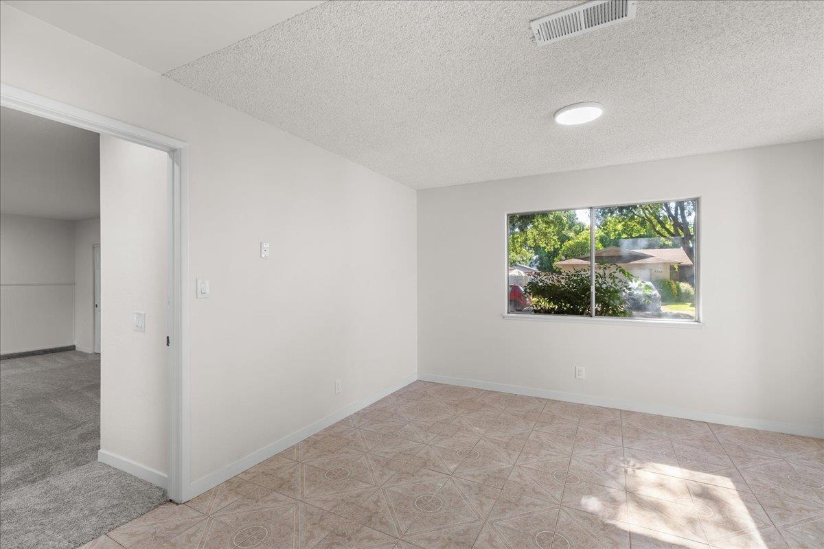 2912 Alder Creek Dr, Modesto, CA 95355