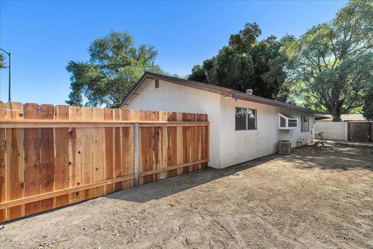 2912 Alder Creek Dr, Modesto, CA 95355