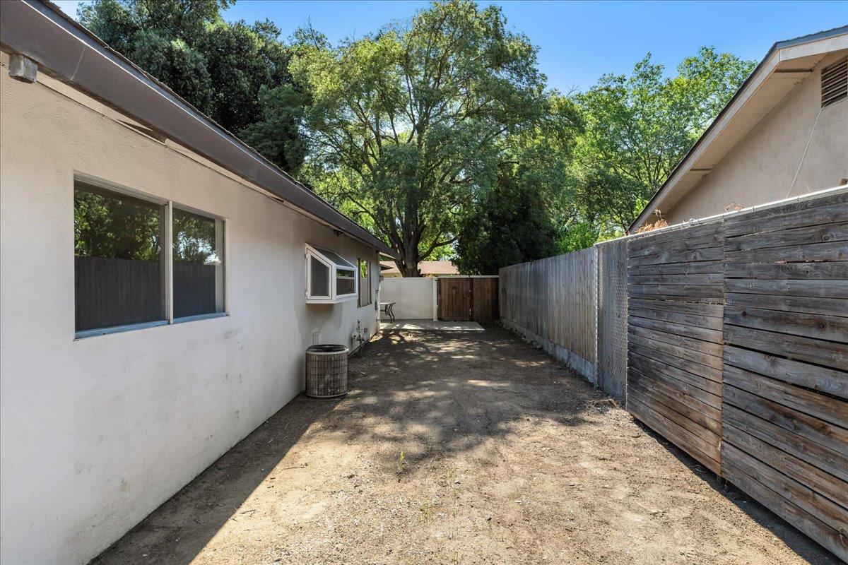 2912 Alder Creek Dr, Modesto, CA 95355