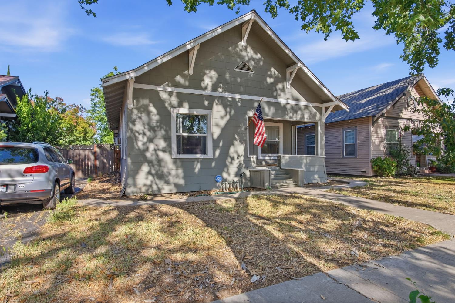 122 Olive Ave, Modesto, CA 95350