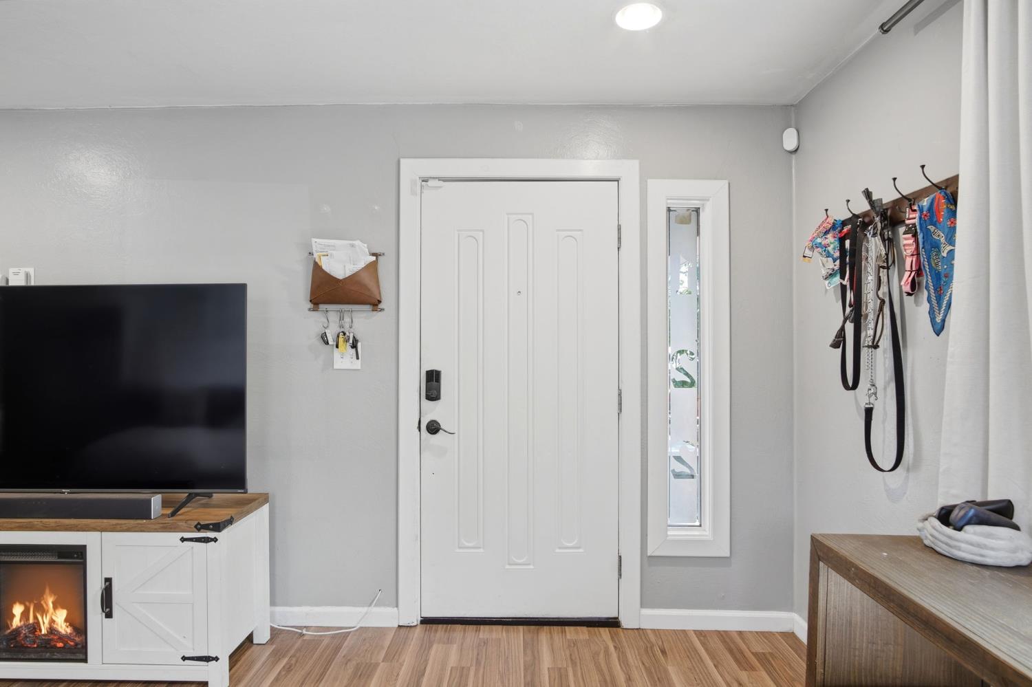 122 Olive Ave, Modesto, CA 95350