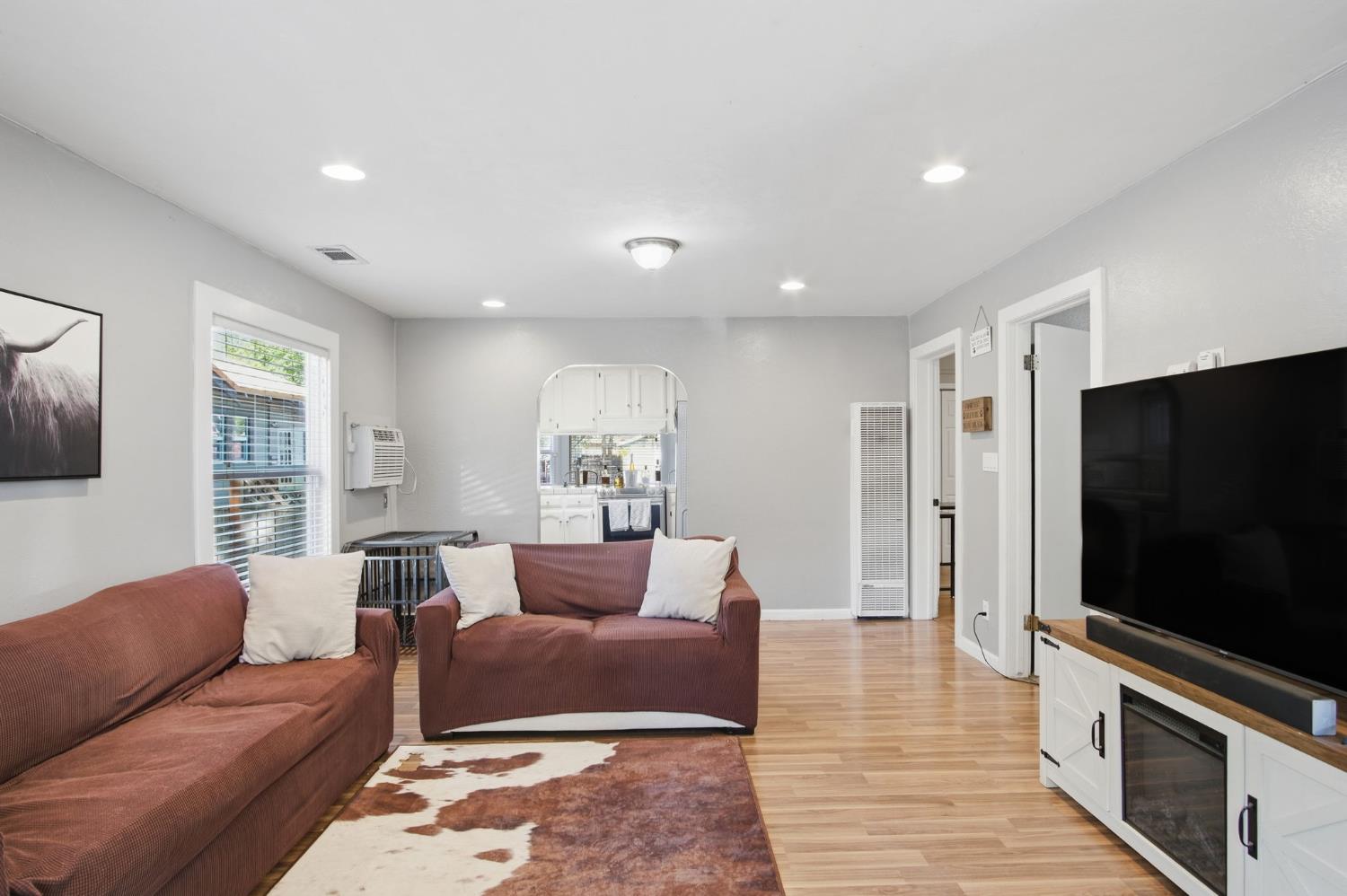 122 Olive Ave, Modesto, CA 95350