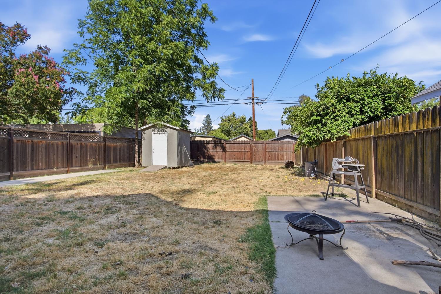 122 Olive Ave, Modesto, CA 95350