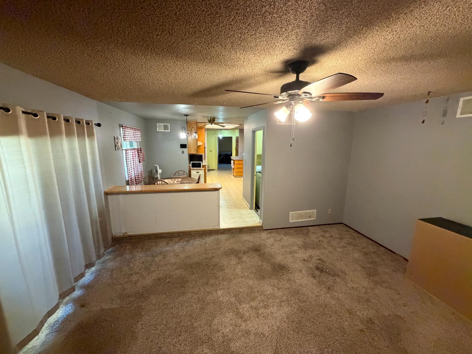 1613 E Call Way, Modesto, CA 95355