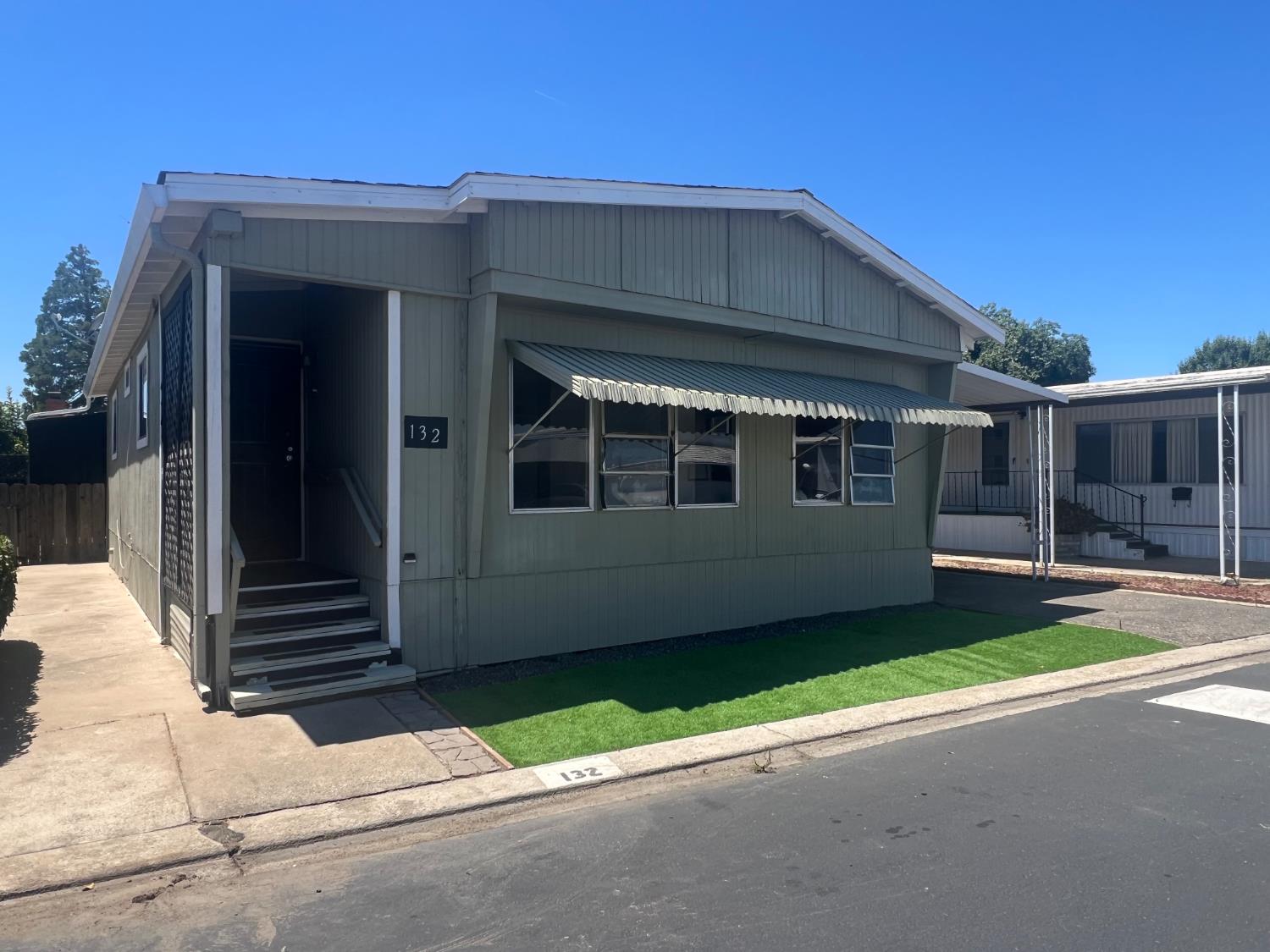 2505 Jackson Ave #132, Escalon, CA 95320