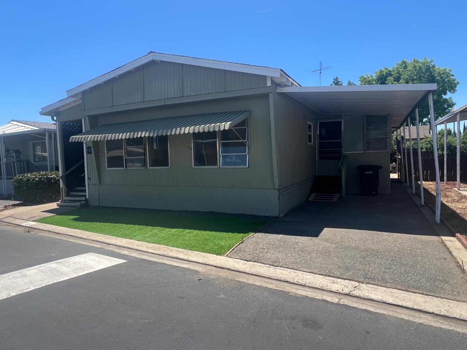 2505 Jackson Ave #132, Escalon, CA 95320