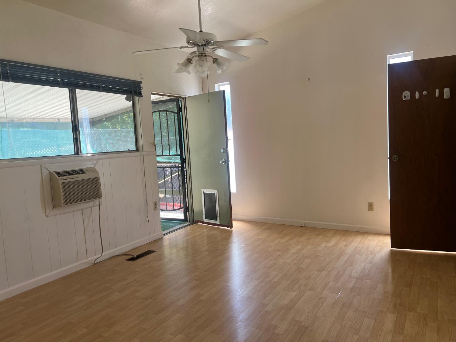 2505 Jackson Ave #132, Escalon, CA 95320