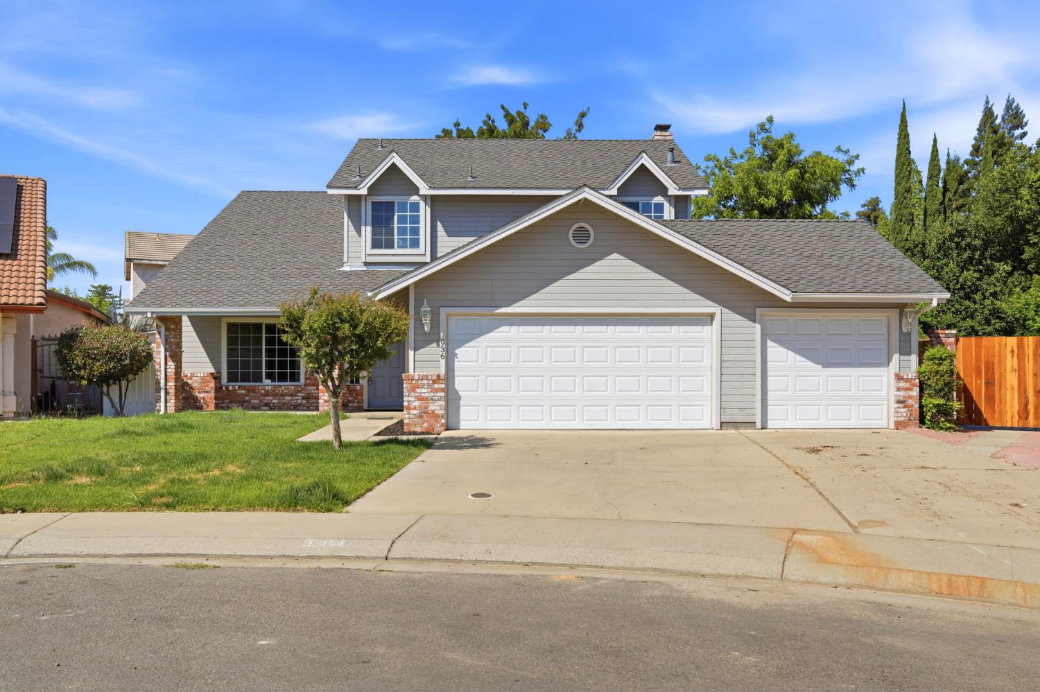 936 Oakbrooke Ct, Modesto, CA 95351