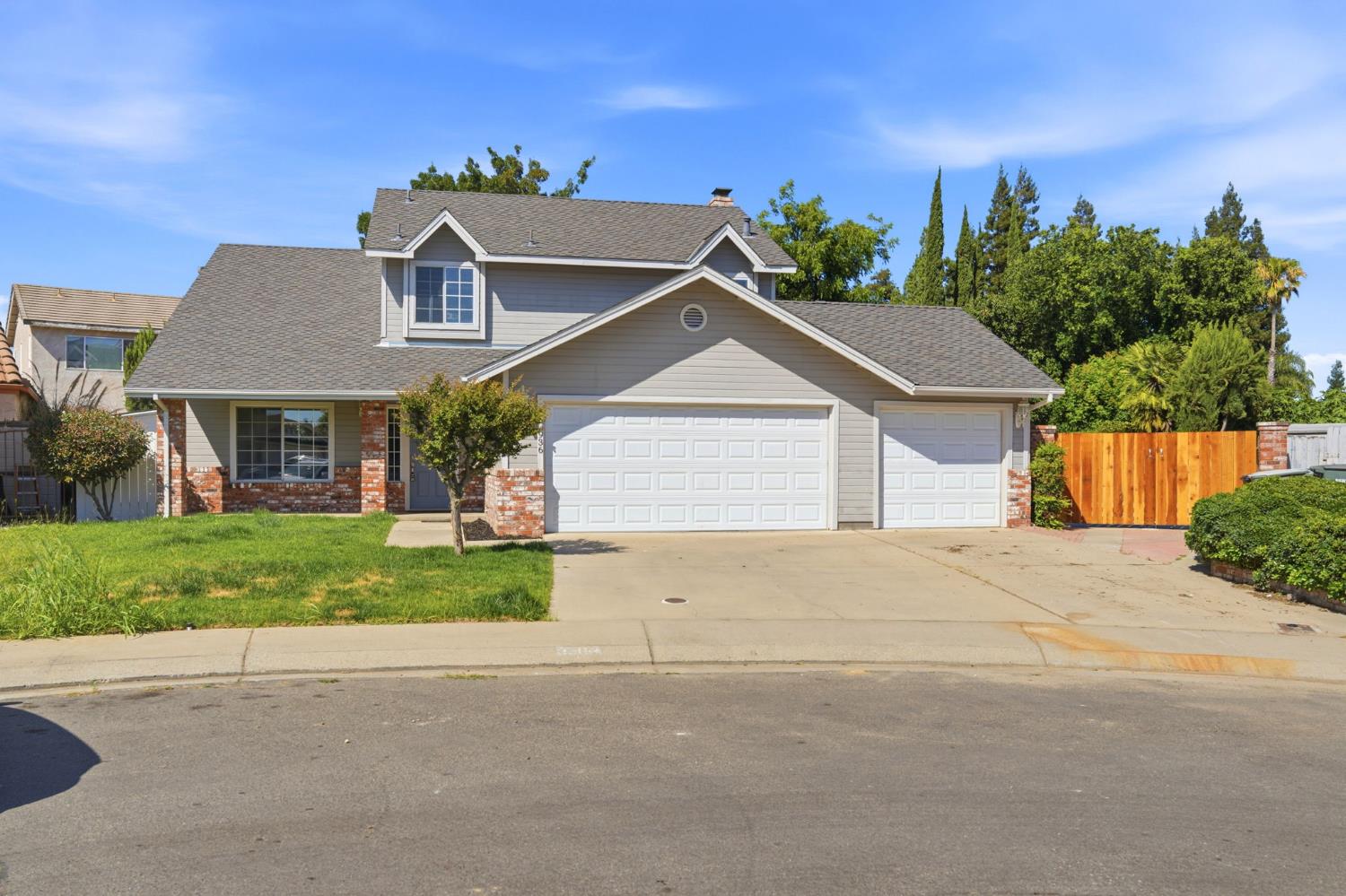 936 Oakbrooke Ct, Modesto, CA 95351