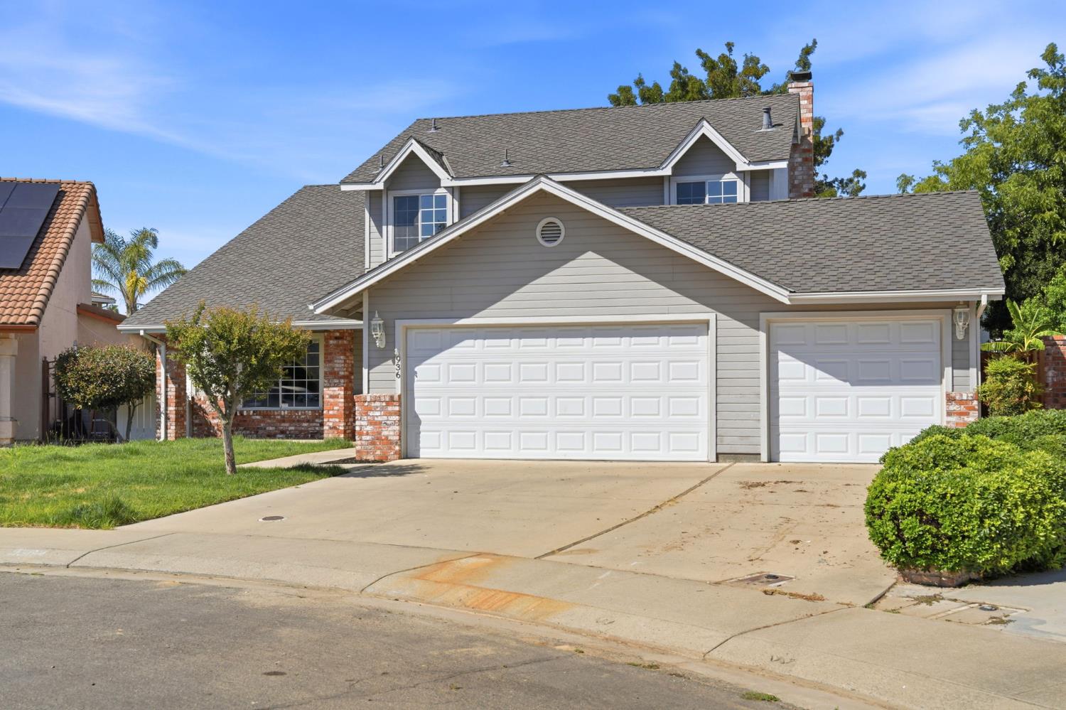 936 Oakbrooke Ct, Modesto, CA 95351