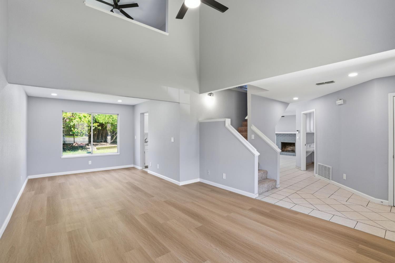 936 Oakbrooke Ct, Modesto, CA 95351