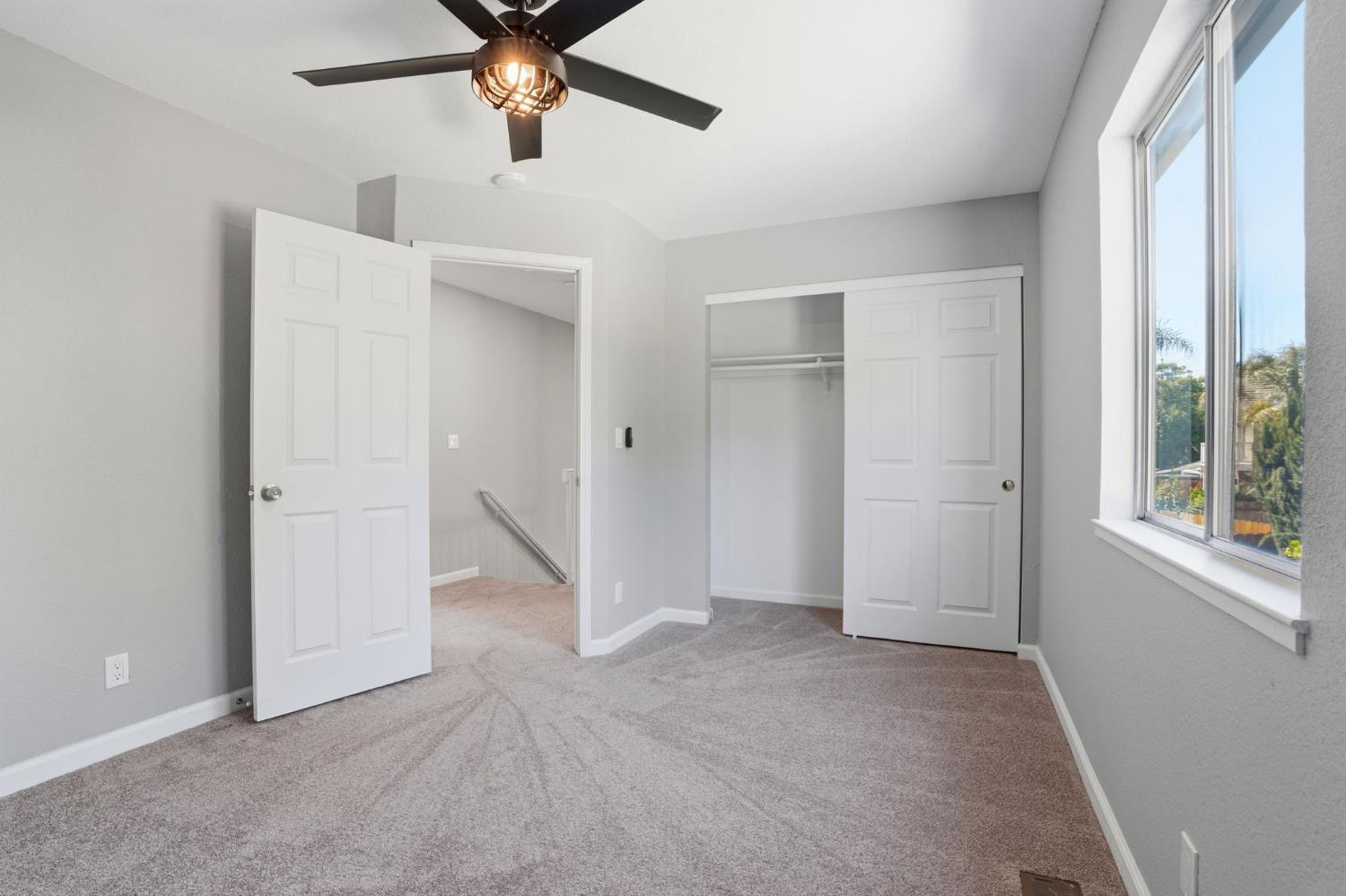 936 Oakbrooke Ct, Modesto, CA 95351