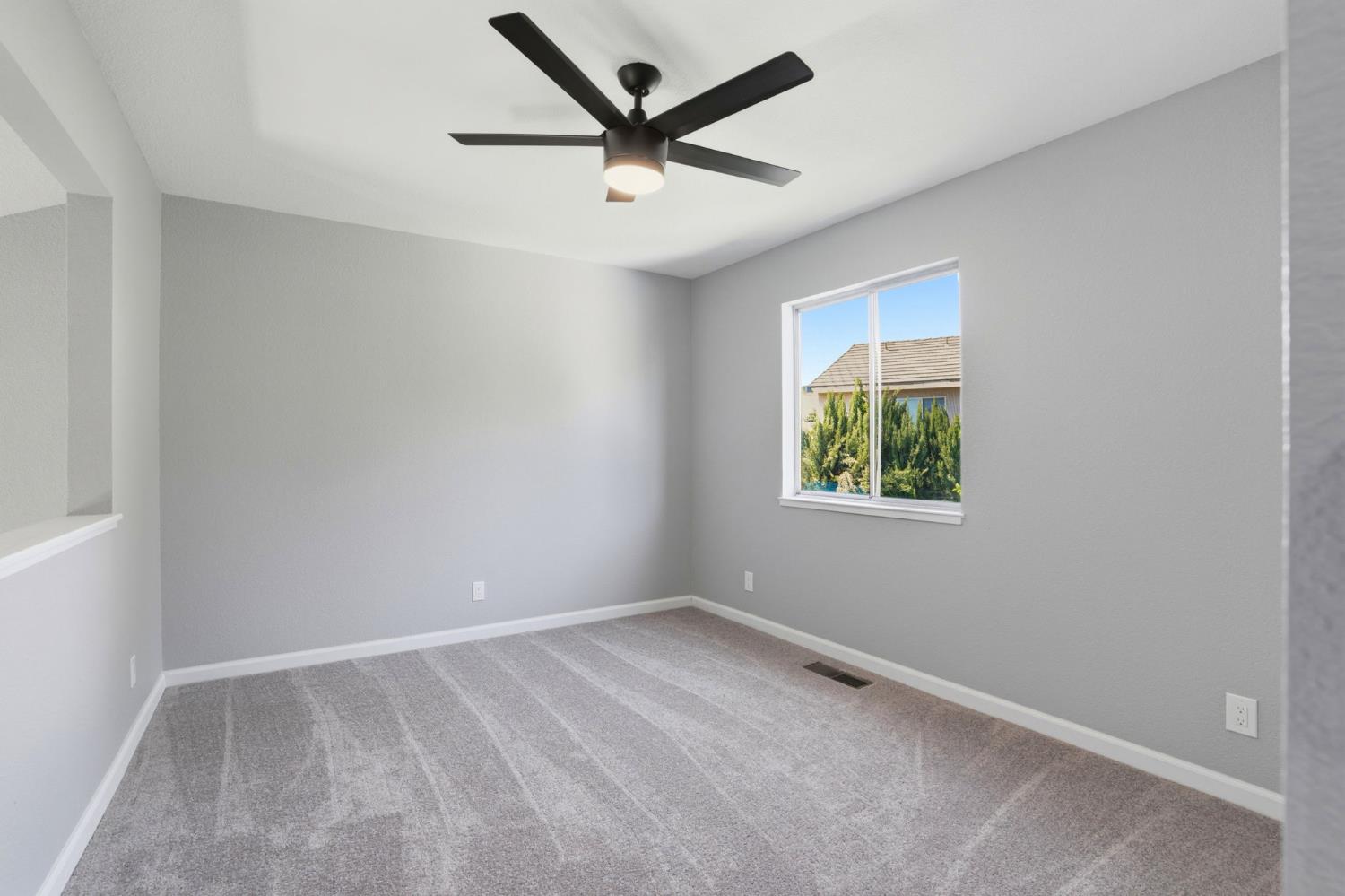 936 Oakbrooke Ct, Modesto, CA 95351