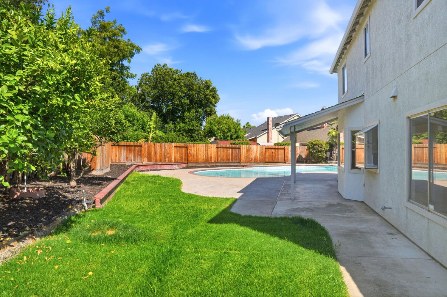 936 Oakbrooke Ct, Modesto, CA 95351