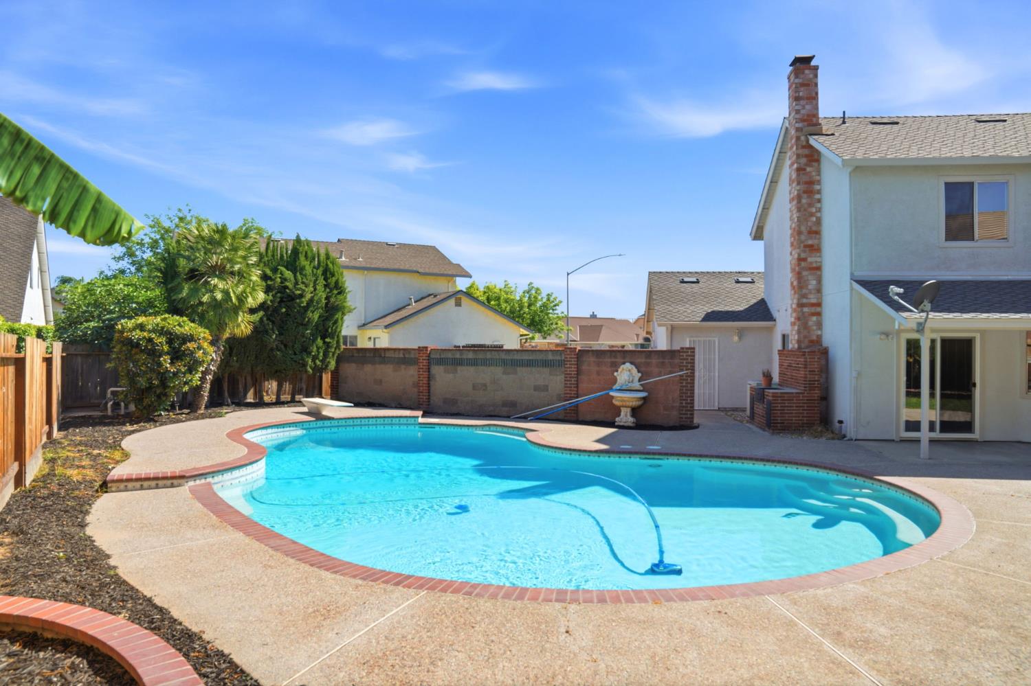 936 Oakbrooke Ct, Modesto, CA 95351