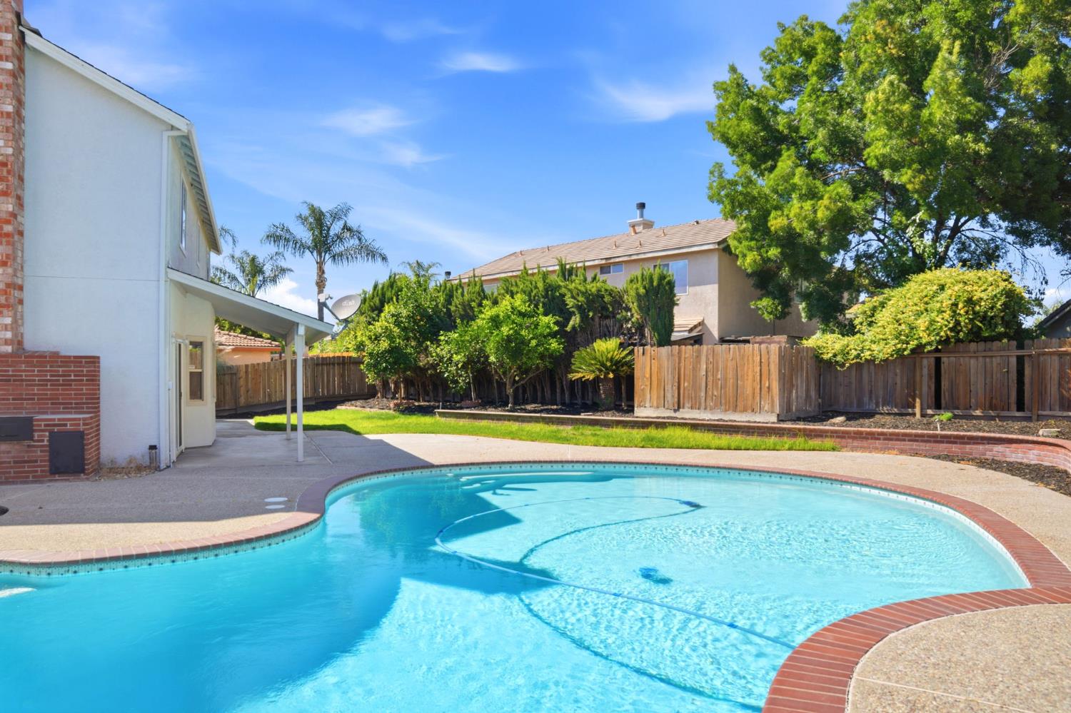 936 Oakbrooke Ct, Modesto, CA 95351
