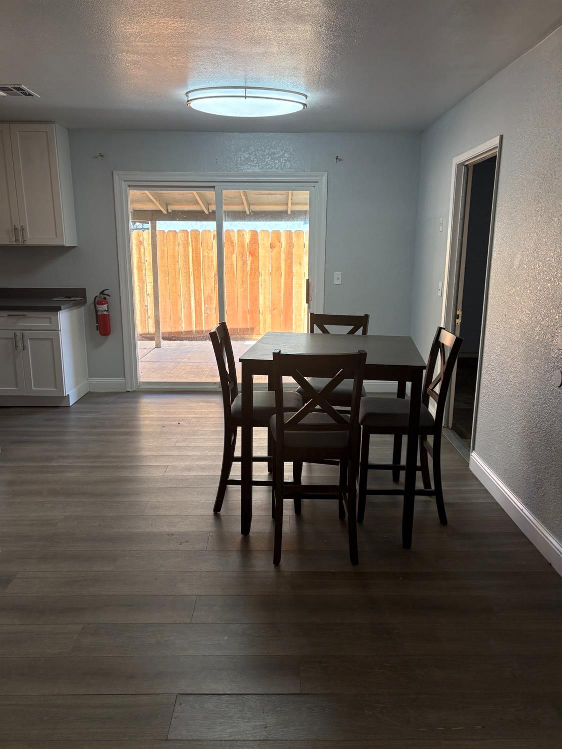 336 1st St, Livingston, CA 95334