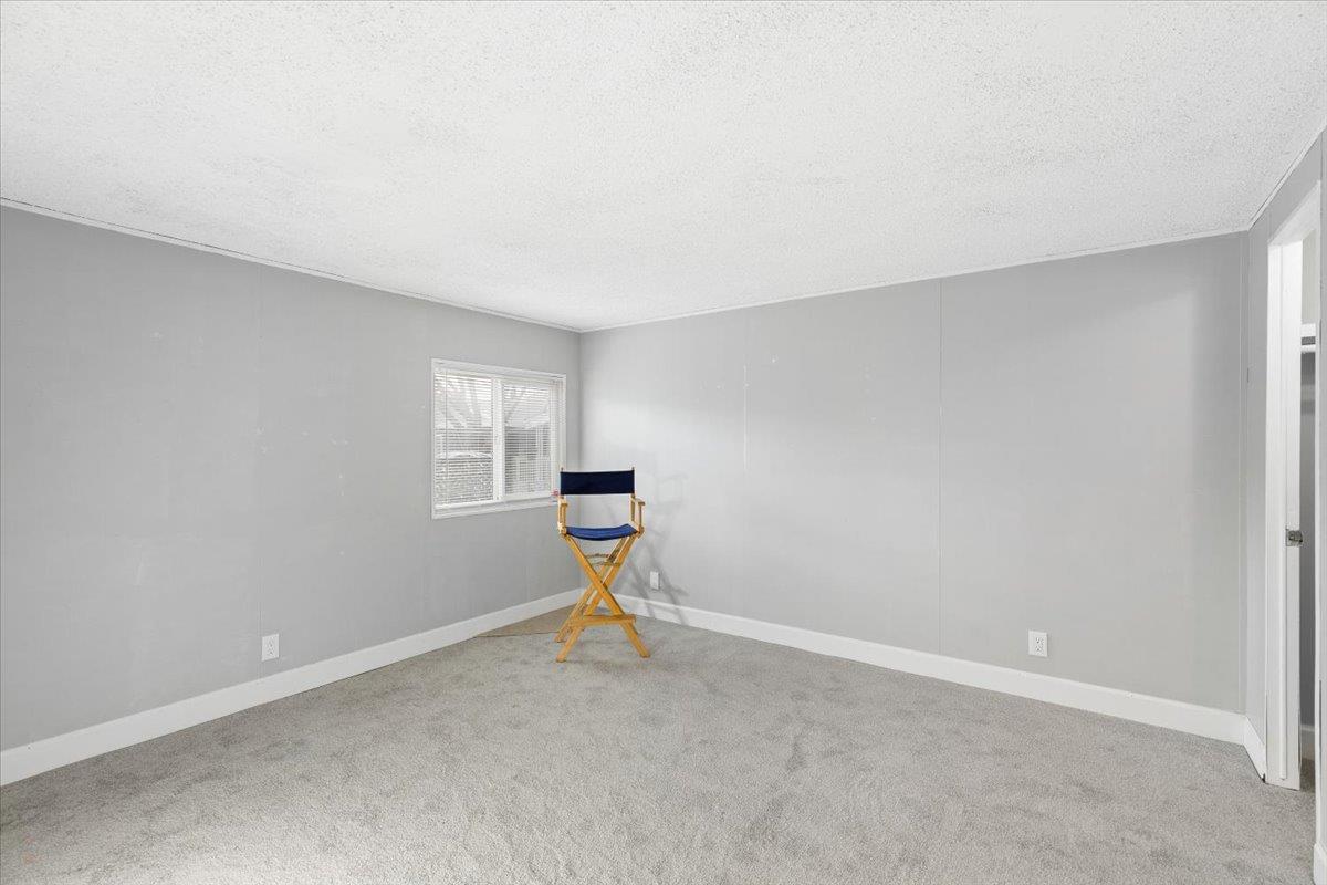 5901 Newbrook Cir #117, Riverbank, CA 95367