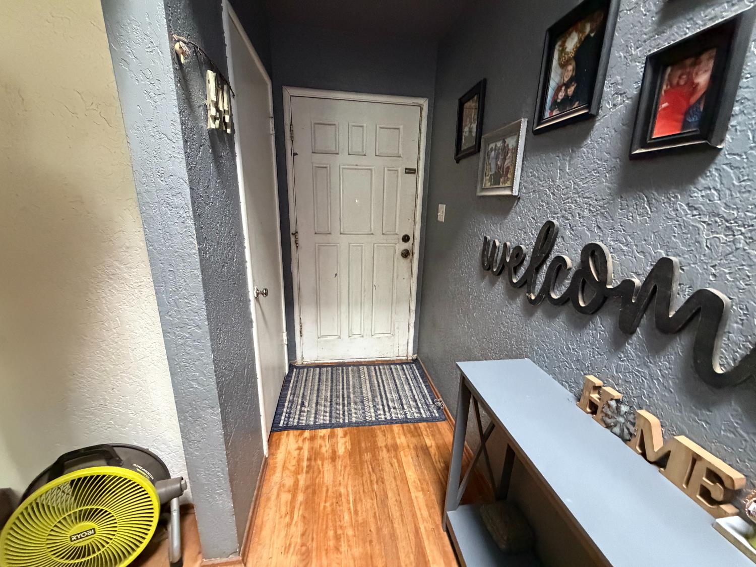 1917 Dartmouth Ct, Modesto, CA 95350
