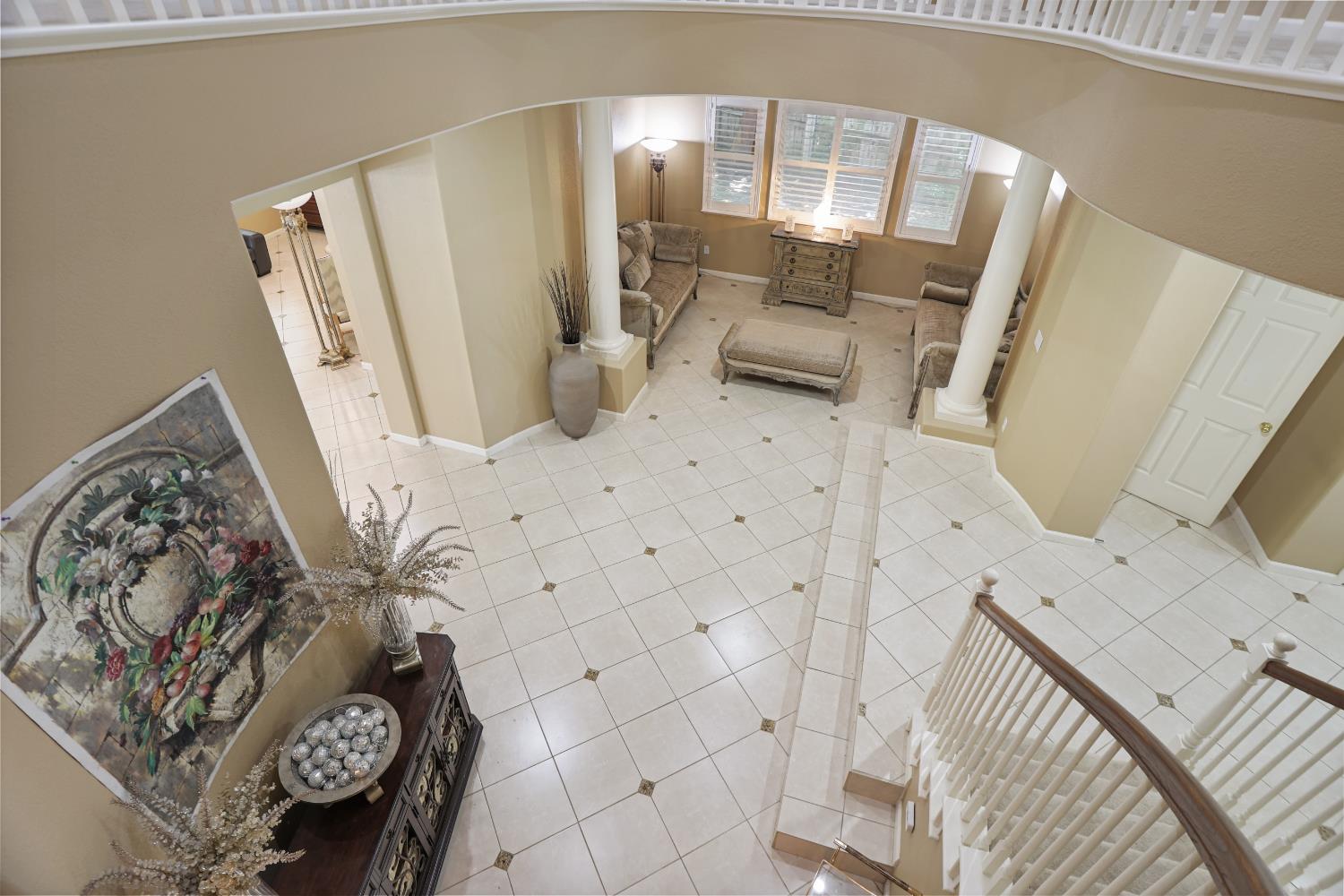 935 Shortland Cir, Manteca, CA 95337