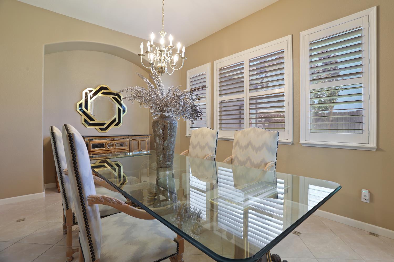 935 Shortland Cir, Manteca, CA 95337
