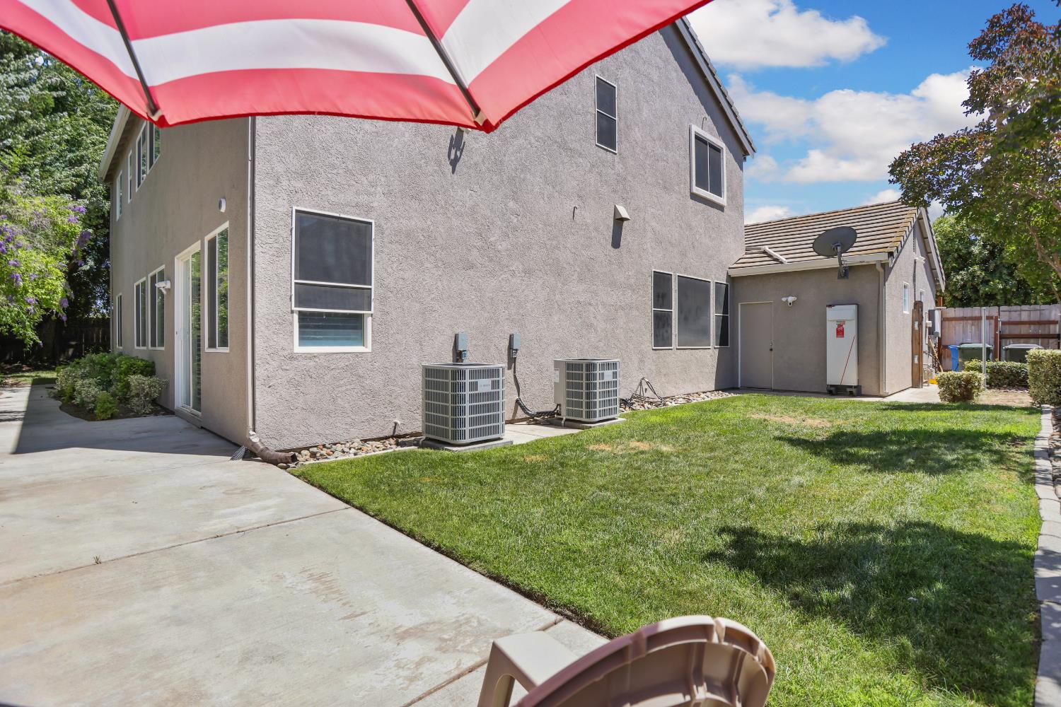 935 Shortland Cir, Manteca, CA 95337