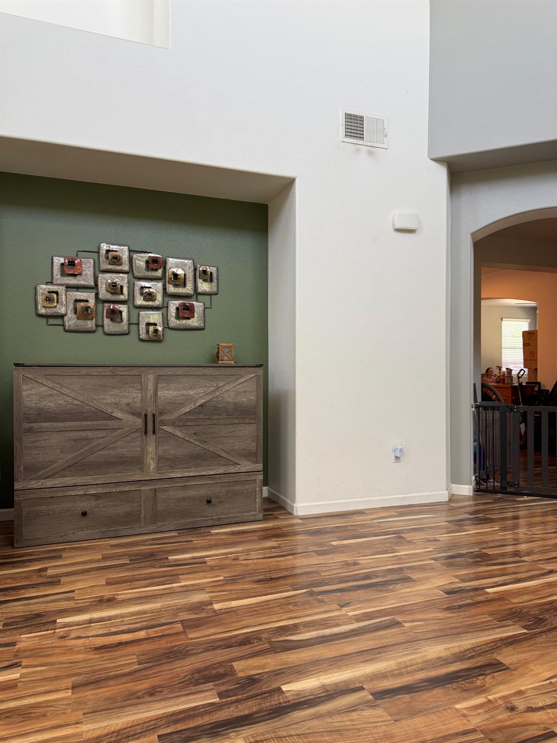13317 Harbor Dr, Waterford, CA 95386