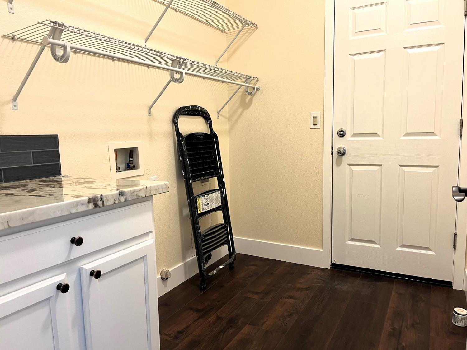13211 Rivercrest Dr, Waterford, CA 95386