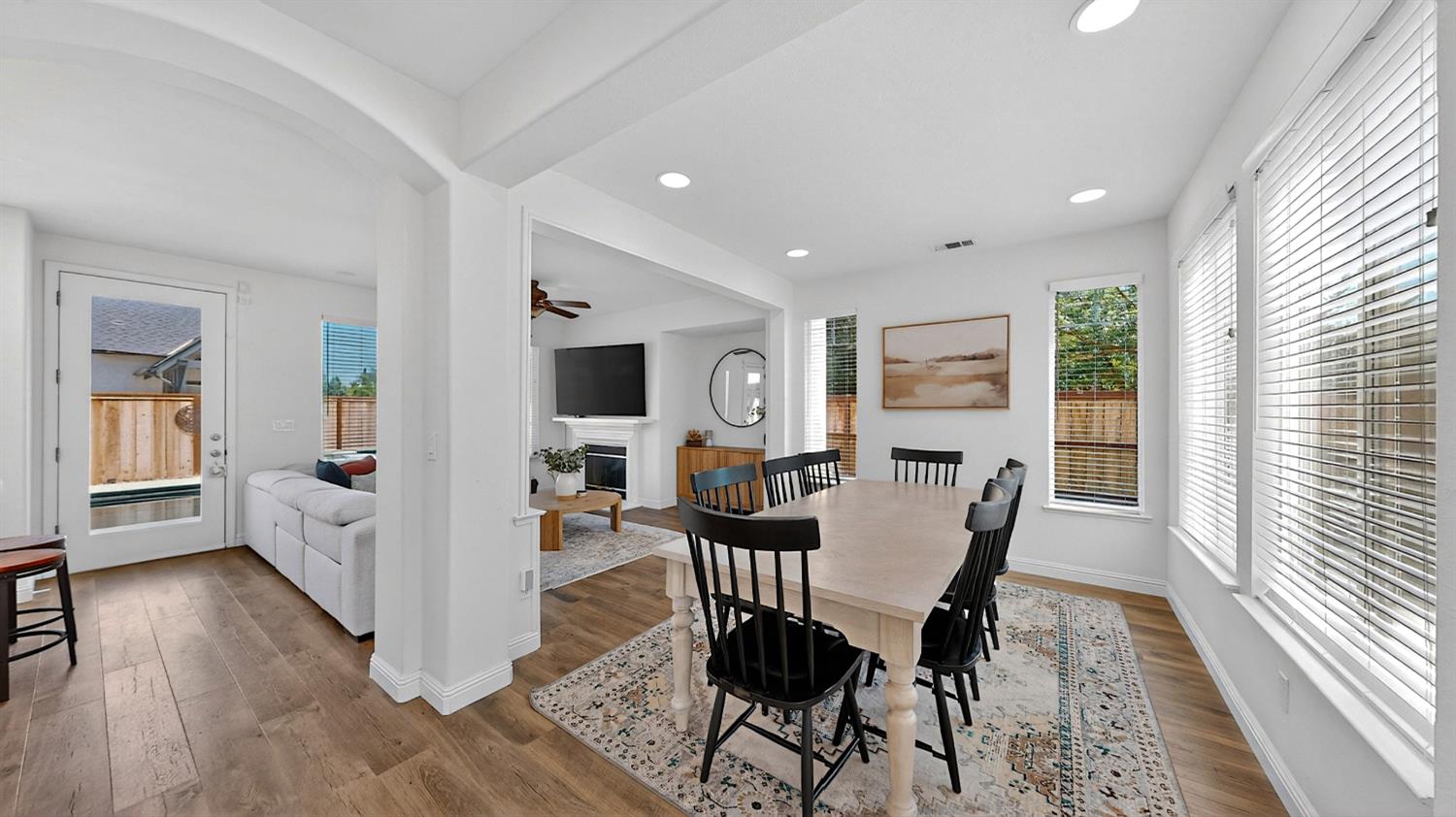 1267 Casual Ln, Turlock, CA 95382