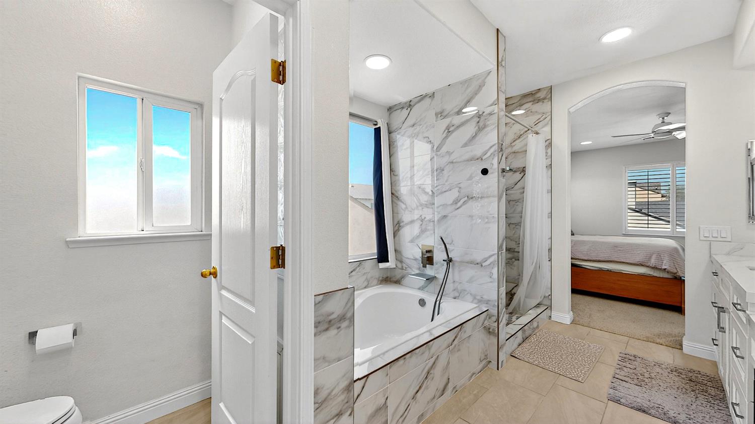 1267 Casual Ln, Turlock, CA 95382