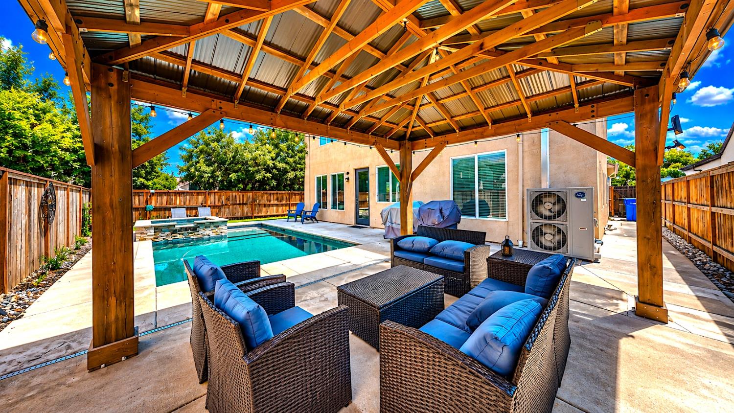 1267 Casual Ln, Turlock, CA 95382