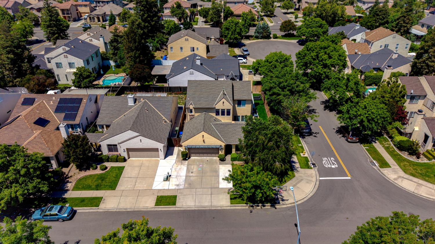 1267 Casual Ln, Turlock, CA 95382