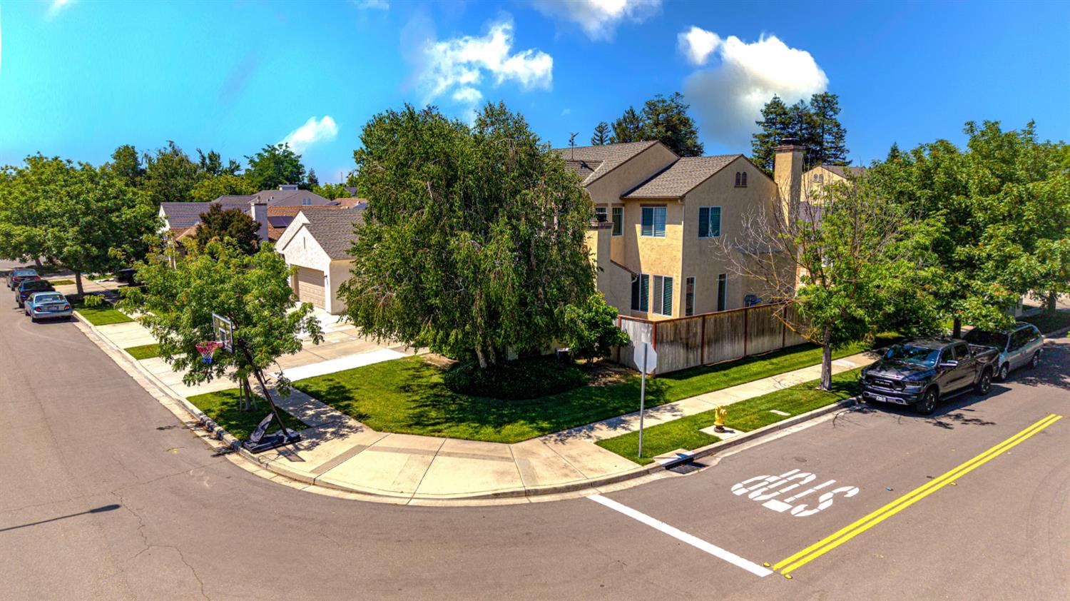 1267 Casual Ln, Turlock, CA 95382