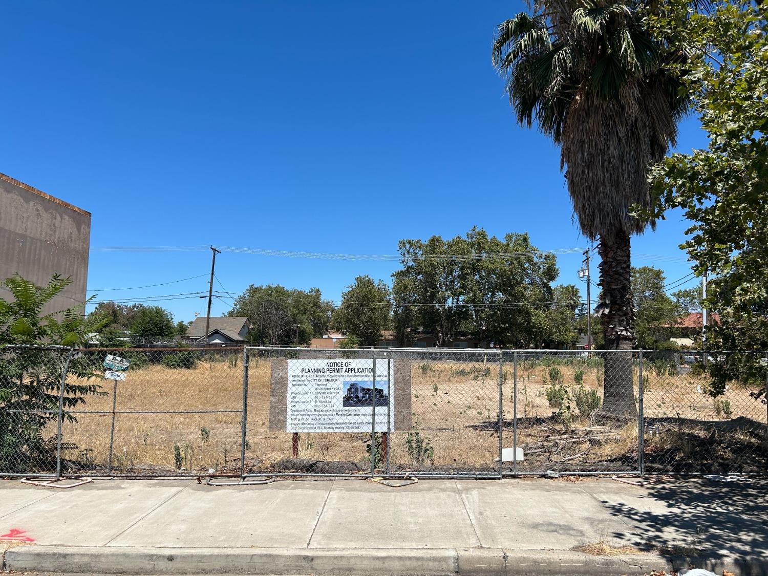 309 N Center St, Turlock, CA 95380