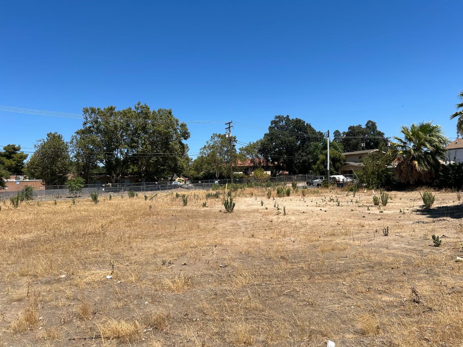 309 N Center St, Turlock, CA 95380