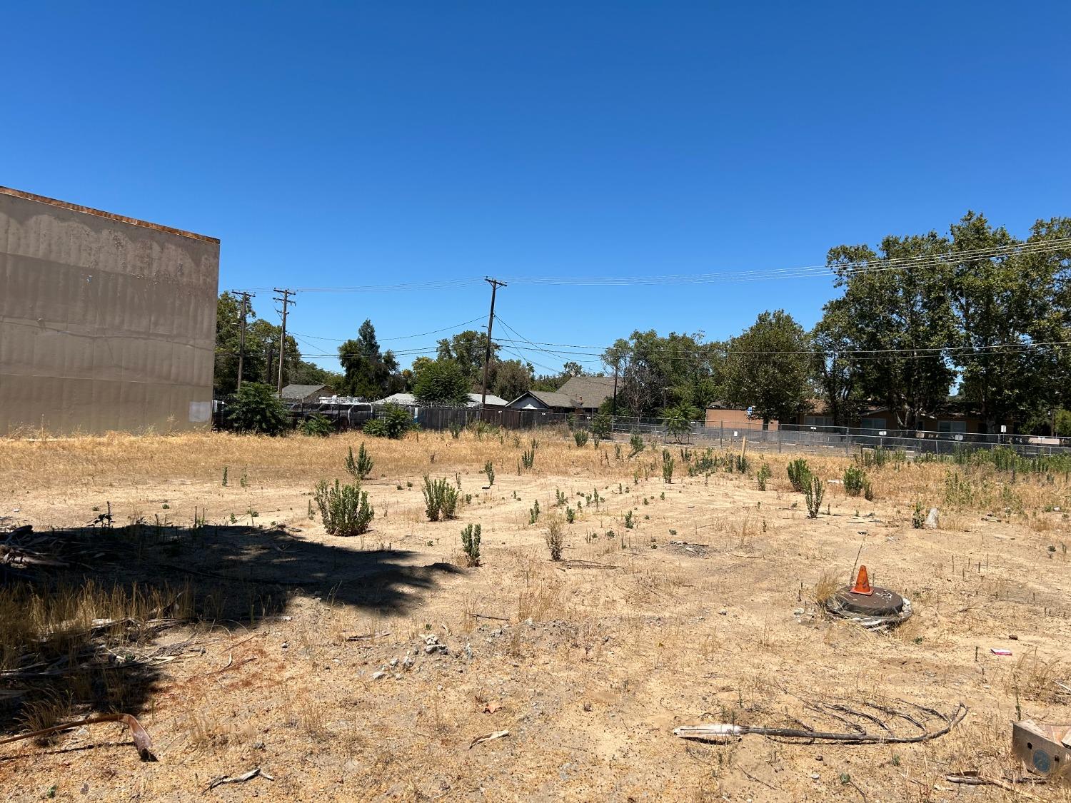 309 N Center St, Turlock, CA 95380