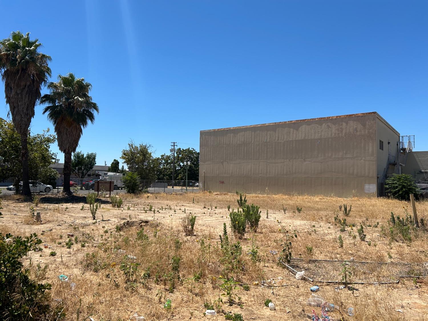 309 N Center St, Turlock, CA 95380