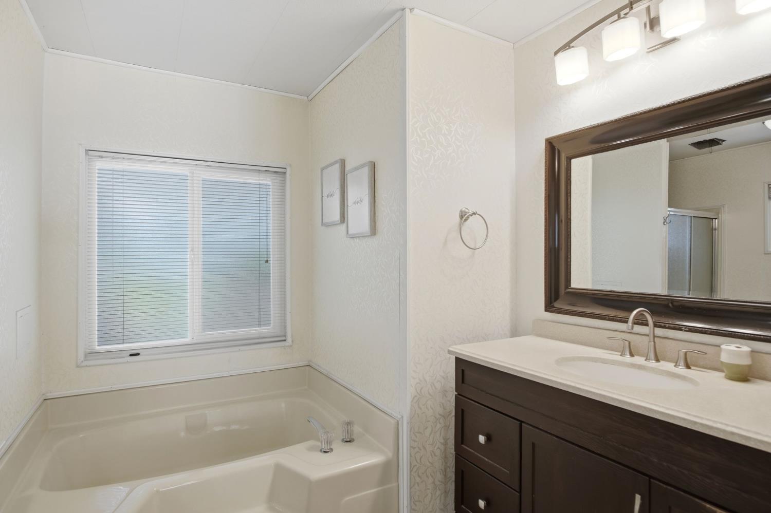 1400 N Tully Rd #43, Turlock, CA 95380