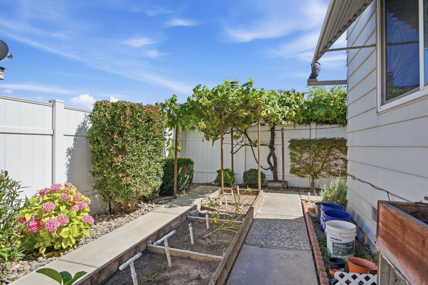 1400 N Tully Rd #43, Turlock, CA 95380