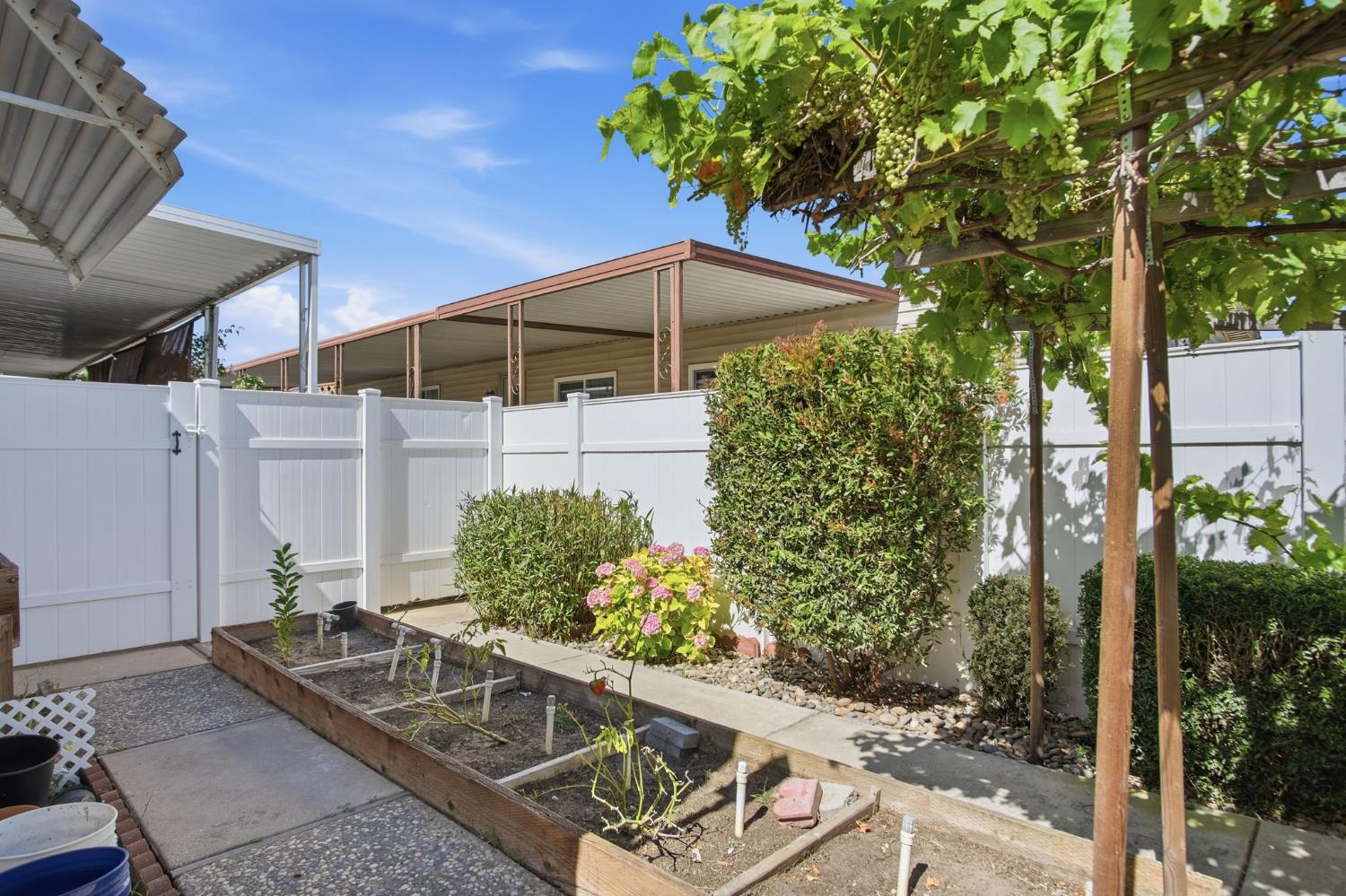 1400 N Tully Rd #43, Turlock, CA 95380