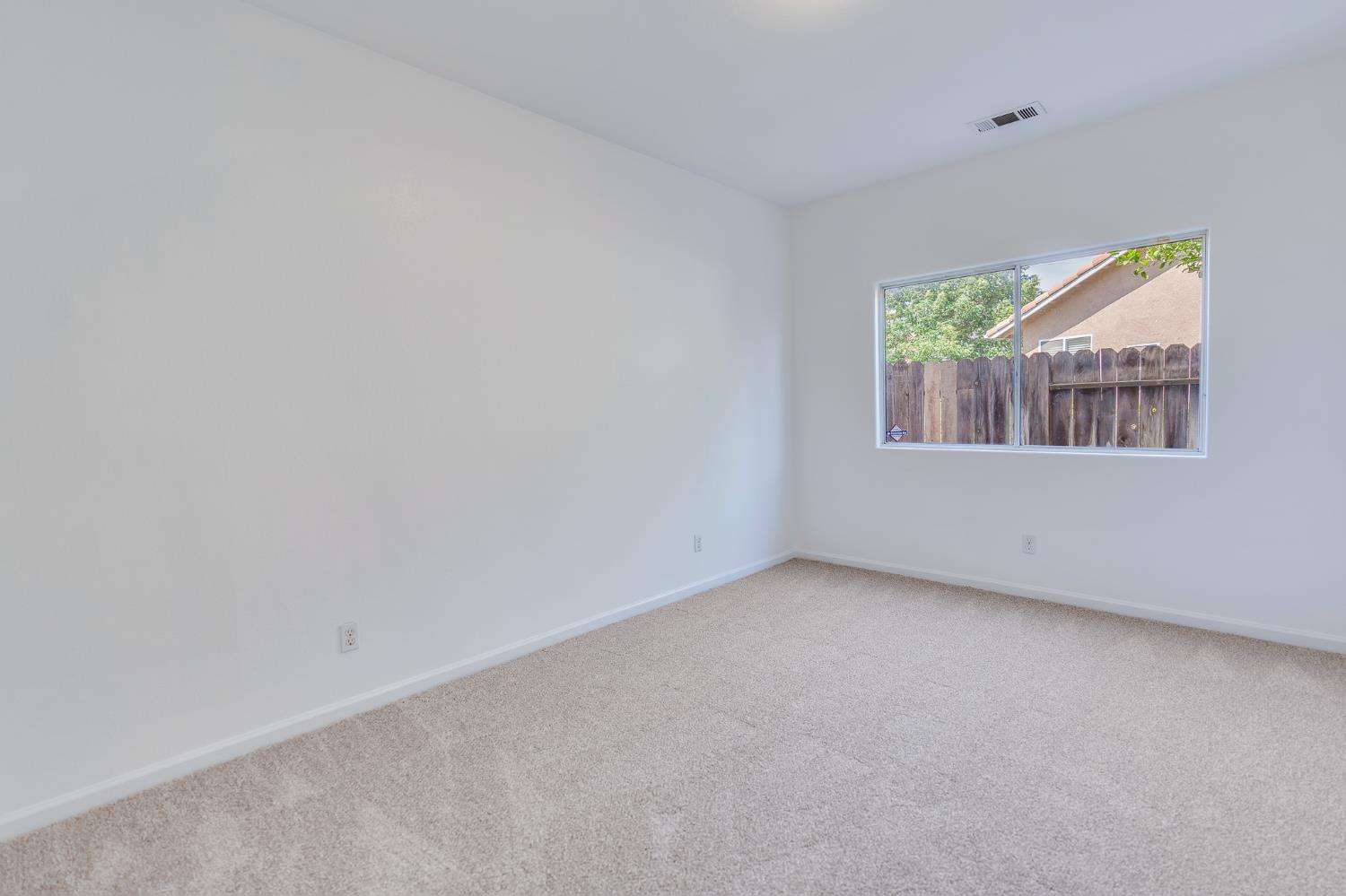 766 Amelia Ct, Los Banos, CA 93635